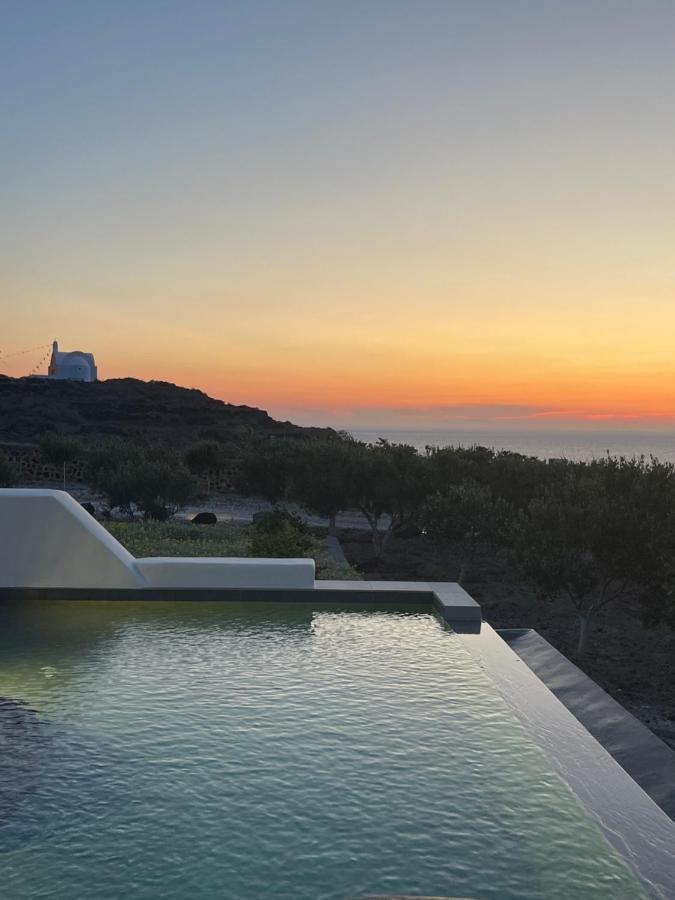 Saint John Oia-Villas With Private Heated Pool Ía Eksteriør bilde