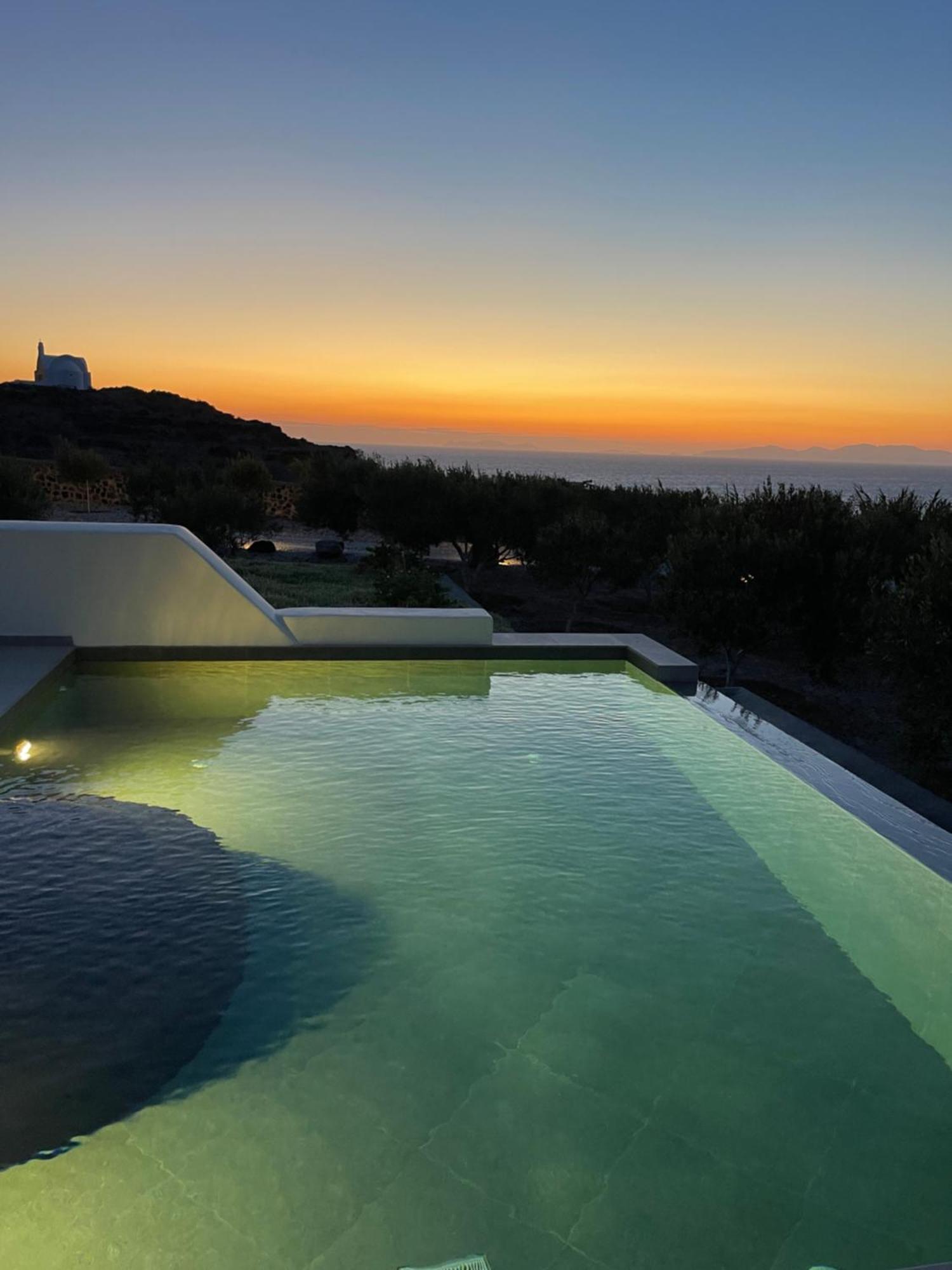Saint John Oia-Villas With Private Heated Pool Ía Eksteriør bilde